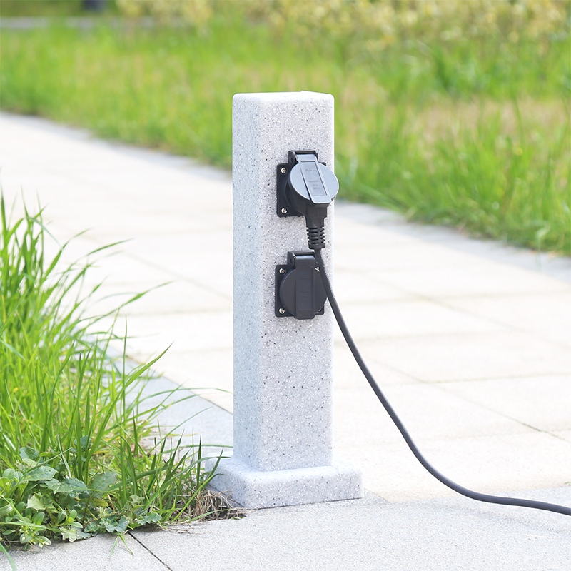 Outdoor Power Outlet - Vertical power socket PE waterproof outdoor